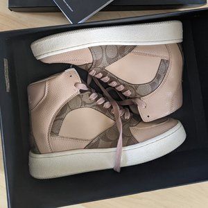 Coach C230 Sig High Top size 6.5